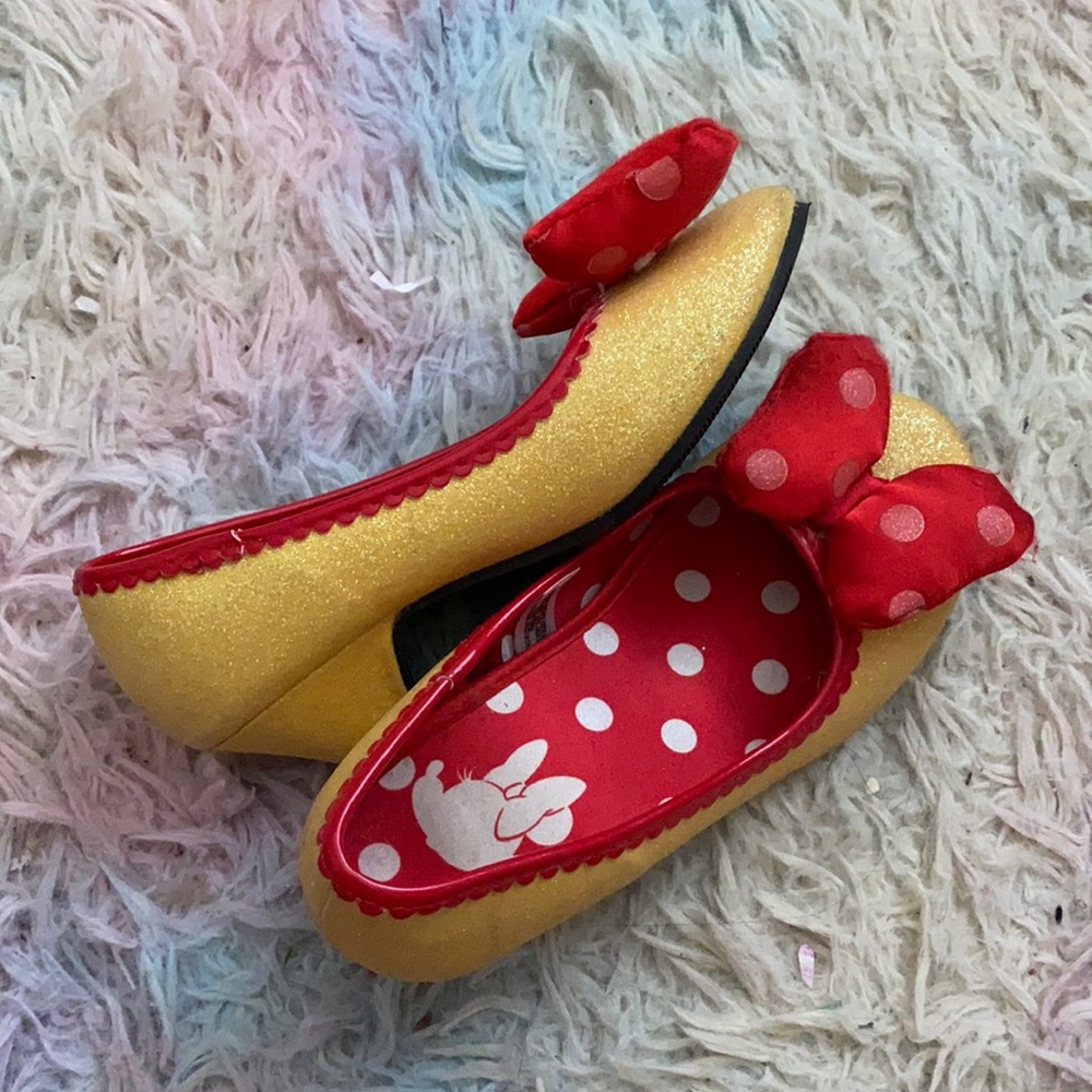 Minnie Mouse glitter costume shoes size 11/12